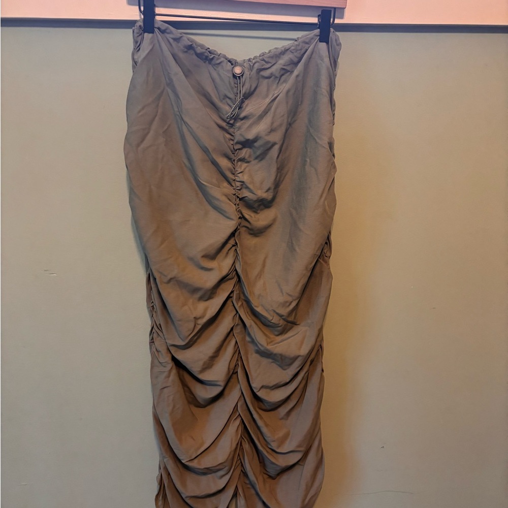 HYFVE Ruched Pencil Skirt in camp green